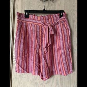 Women’s Linen Shorts